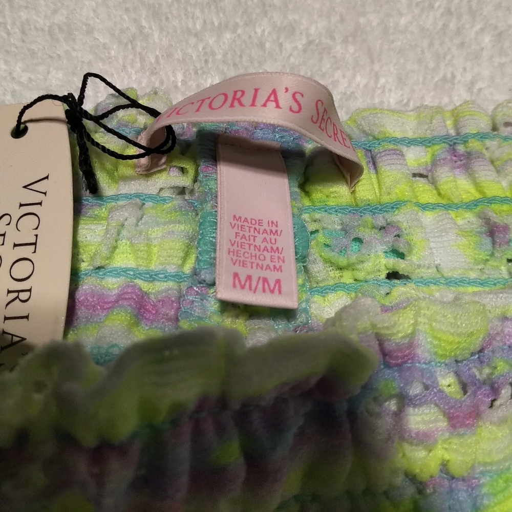 BRAND NEW  Victoria's Secret Cover Up/ Shorts- Size M - Picture 2 of 3